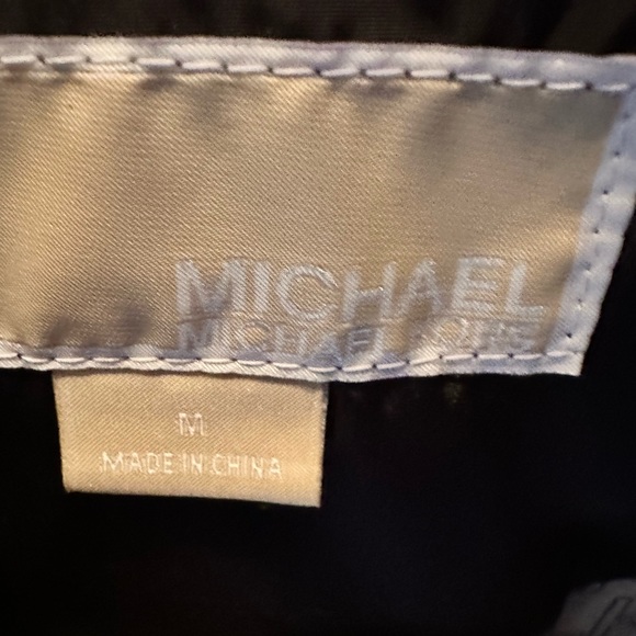 Michael Kors Quilted Ladies Jacket. Size M - Picture 3 of 6